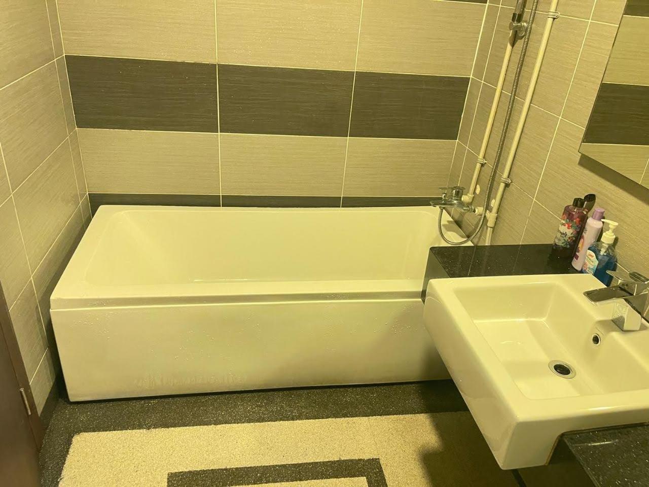ג'והור בהרו Jb City D'Esplanade Shopping Mall Apartment מראה חיצוני תמונה