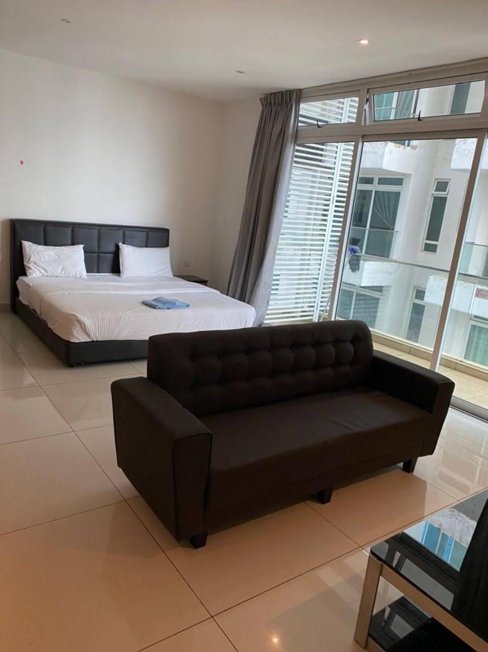 ג'והור בהרו Jb City D'Esplanade Shopping Mall Apartment מראה חיצוני תמונה
